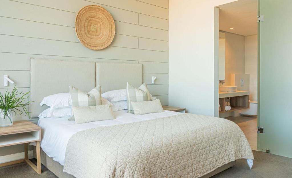 Bluewater Bay Sunrise Hotel Amsterdamhoek Esterno foto